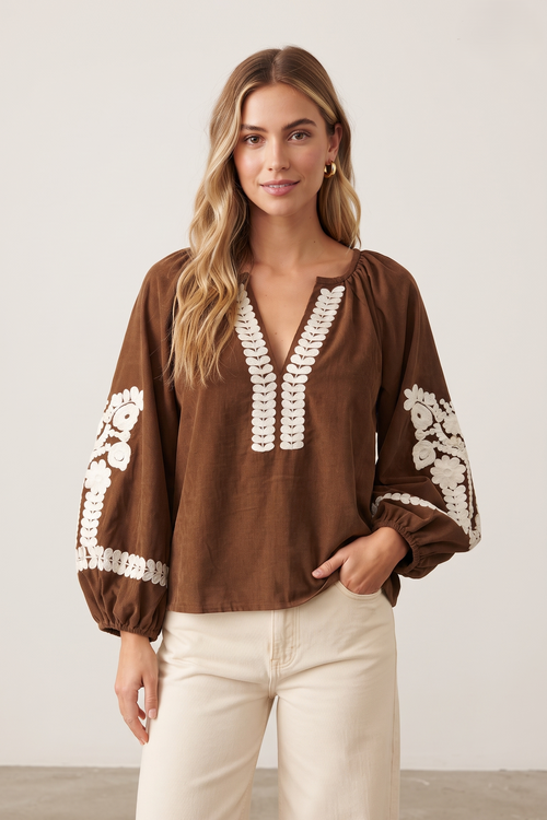Blouse brodée manches ballons